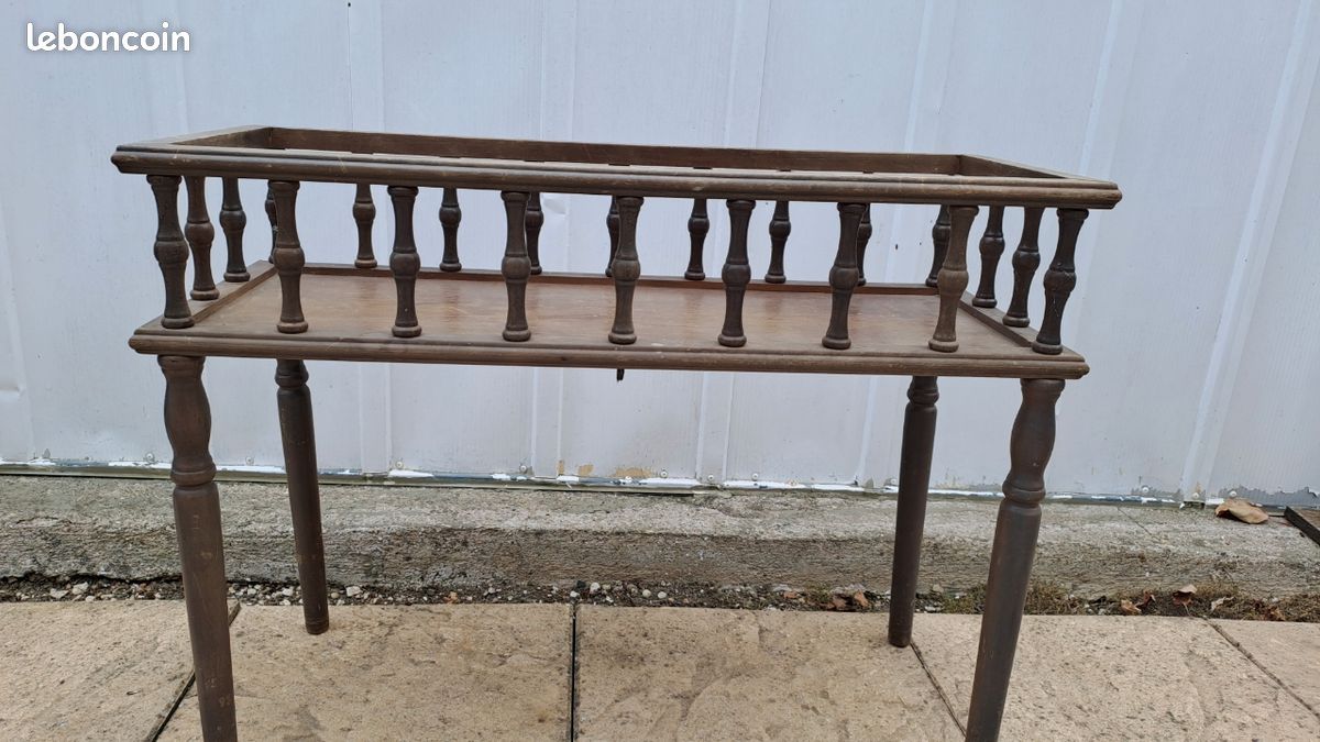 Jardinière Vintage d intérieur en bois sur pieds vernis / Porte plantes /1970-1980 (image 1)