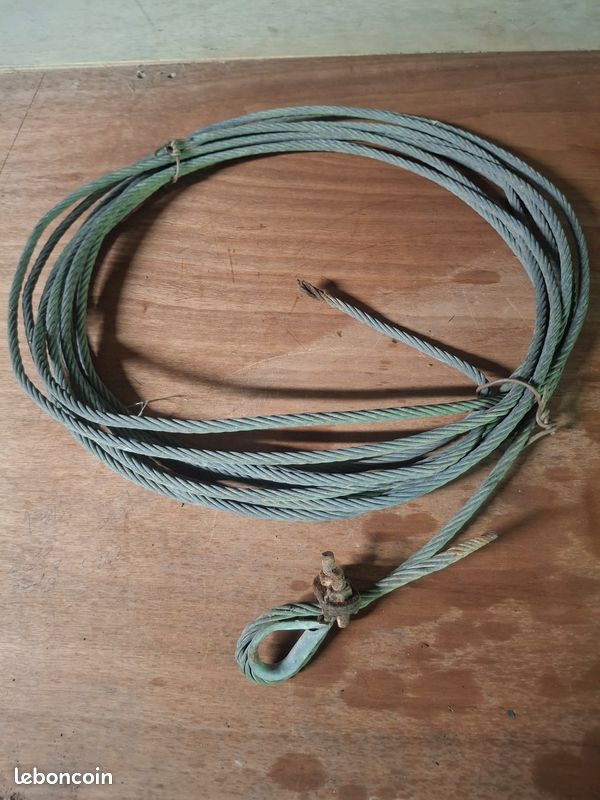 N° 144 : câble diamètre 8 mm , longueur 10 m environ (image 1)