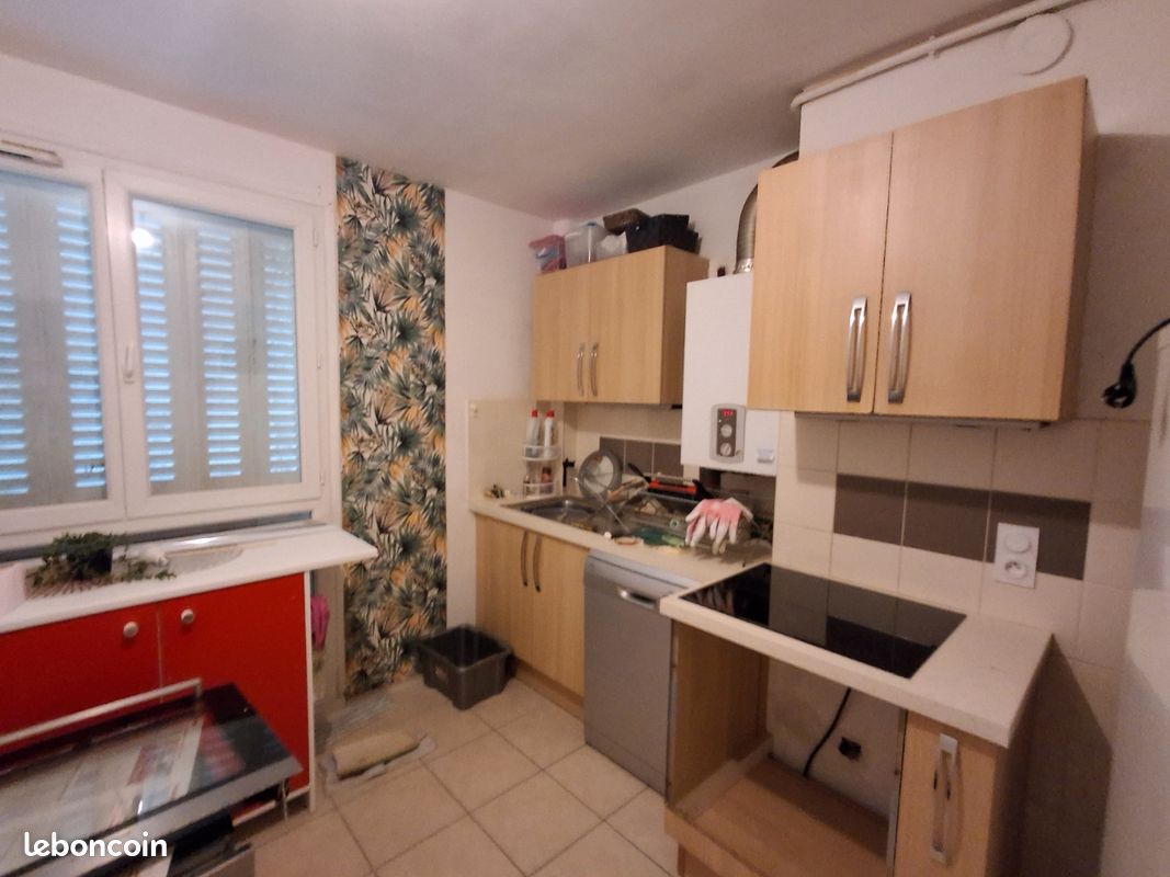 Appartement 3 pièces 70 m² · à Saint-Étienne · 70 m² · 600 €