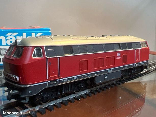 Märklin H0 - 3075 - Diesel locomotive (1) - BR 216 red version - DB