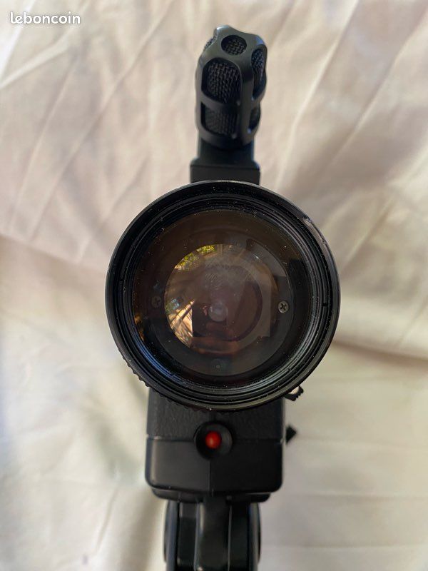 Caméra super 8 (Chinon 60 AF XL) (Defekt) in Schaffhausen für CHF 1 – mit Lieferung auf Ricardo