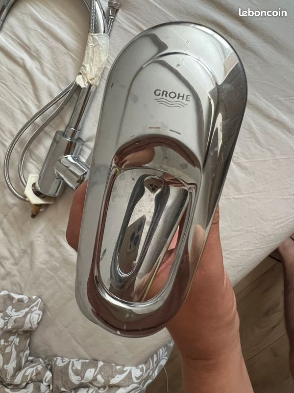 Deux robinets GROHE (image 1)