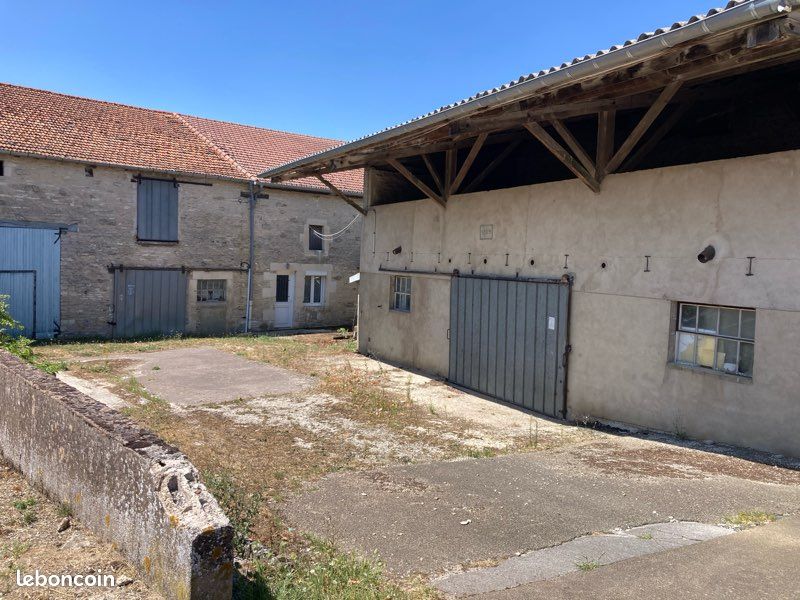 Maison 2 pièces 90 m² · à Vignory · 90 m² · 45 000 €