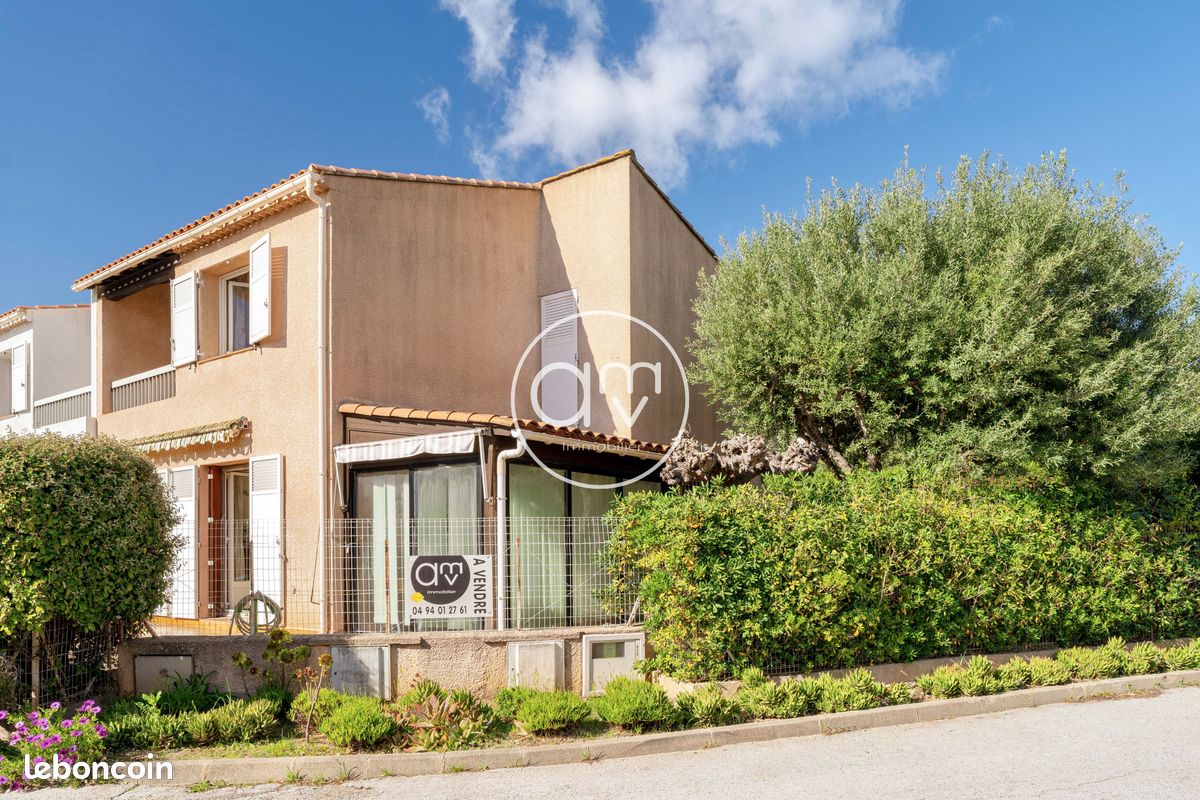 Maison 4 pièces 76 m² · à Hyères · 76 m² · 339 000 €
