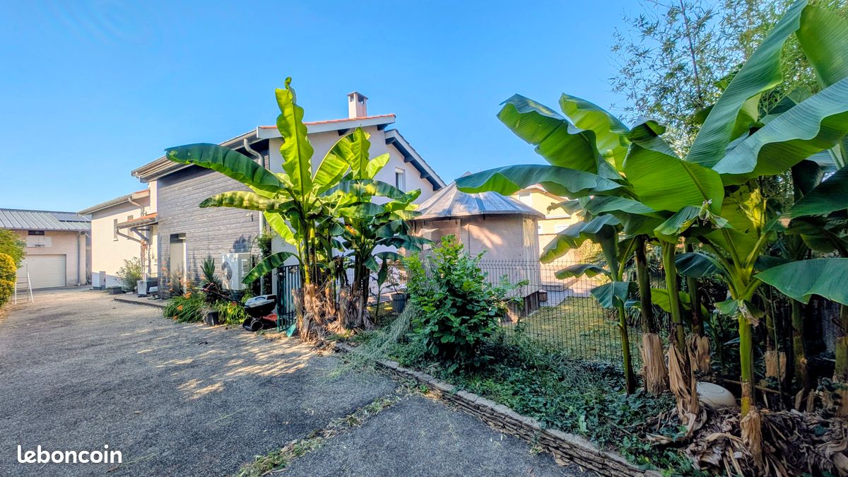 Maison 10 pièces 219 m² · à Oullins-Pierre-Bénite · 219 m² · 890 000 €