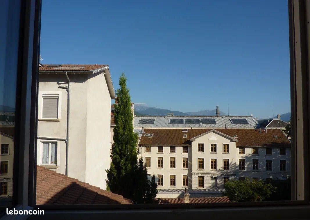 Appartement 3 pièces 45 m² · à Grenoble · 45 m² · 880 €/mois