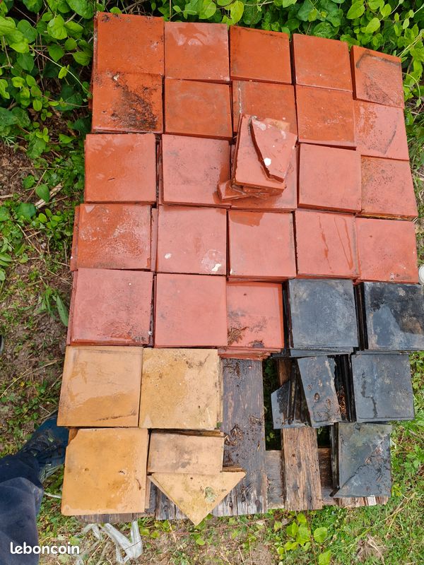 Tomette ancien rouge,beige et noir (image 1)