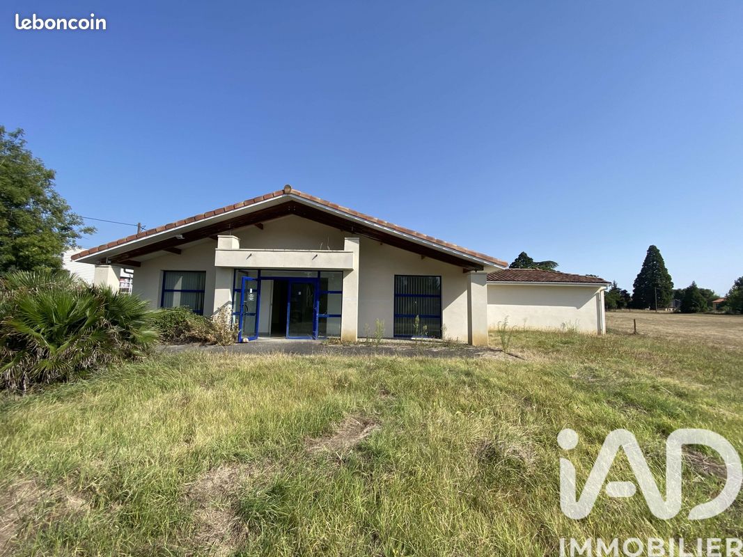 Maison 11 pièces 260 m² · à Montréjeau · 260 m² · 245 000 €