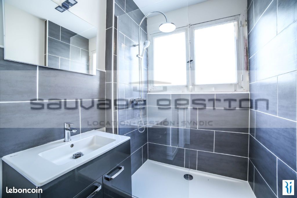 Appartement 3 pièces 61 m² · à Petit-Couronne · 61 m² · 705 €