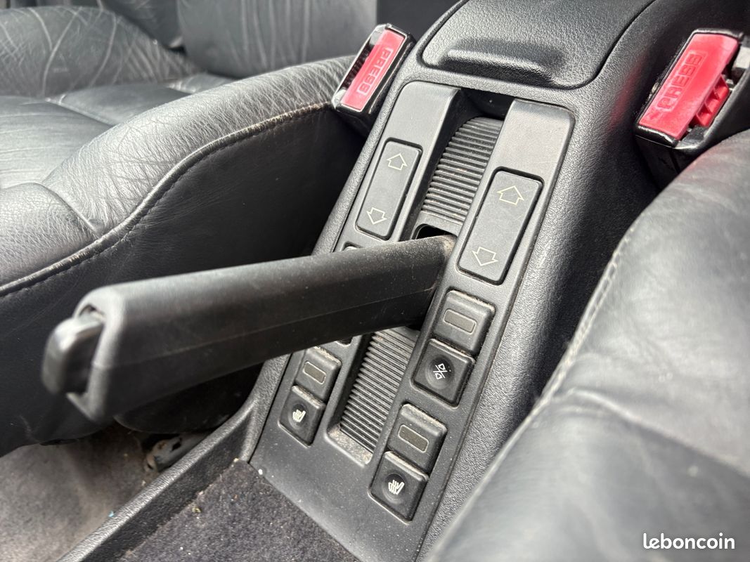 PEUGEOT 405 II SRI SIGNATUR AUTOMATIQUE CUIR CHAUFFANTS 123Ch Garantie 12 mois (image 22)