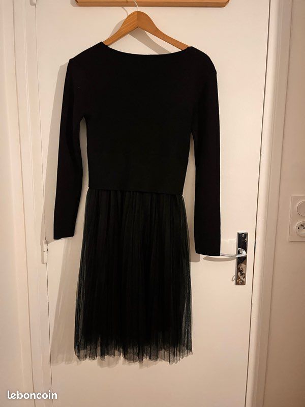 Robe Noire Deby Debo - Haut En Dentelle, Taille Haute, Longueur Genou, Taille 40, Neuve Sans étiquettes