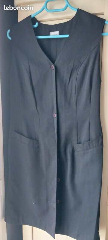 Robe sans manches noires (image 1)