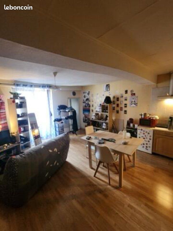 Appartement 1 pièce 45 m² · à Paris · 45 m² · 360 €