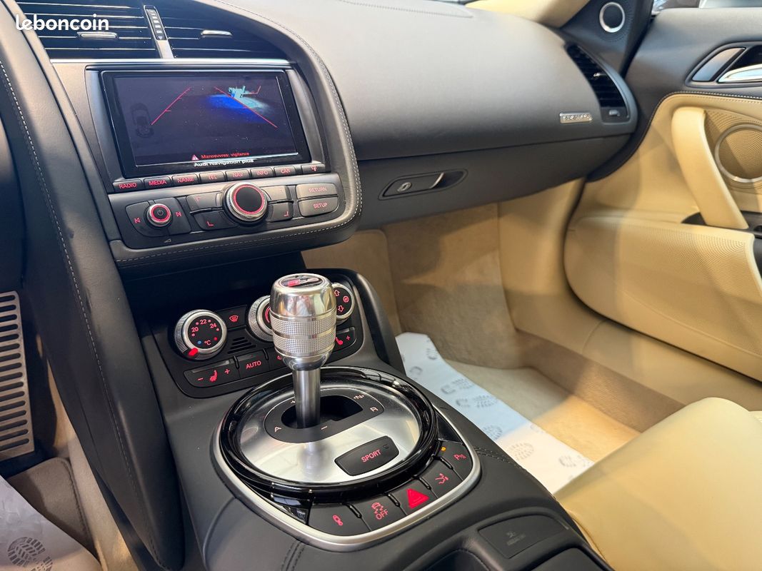 Audi R8 Coupe 4,2L FSI V8 430Ch QUATTRO S-TRONIC PACK CARBONE (image 22)
