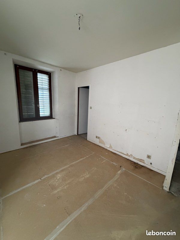 Appartement 4 pièces 95 m² · à Seloncourt · 95 m² · 59 000 €