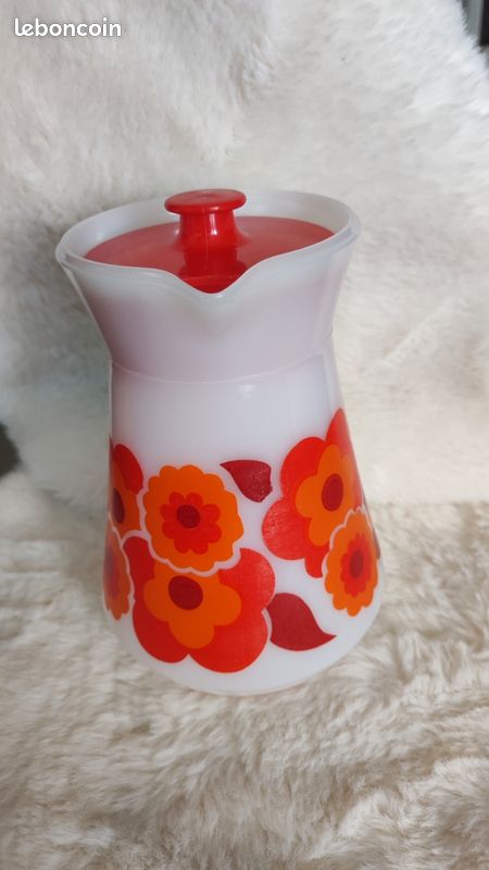 Pichet Vintage ARCOPAL Lotus – Verre Multicouche, Forme Ronde, Bon état, OCCASION