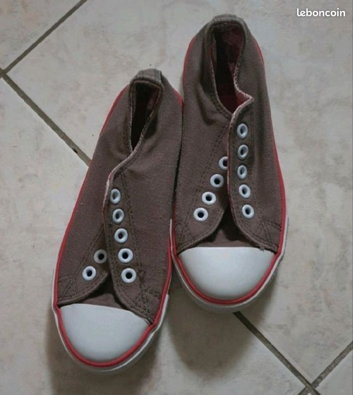 Chaussure en toile (image 1)