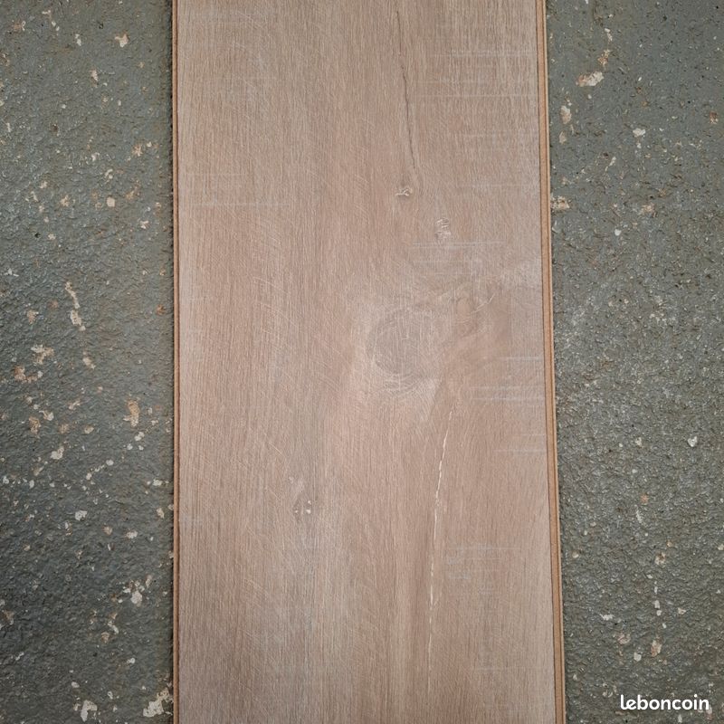 Sol stratifié Quick Step aspect bois (image 3)