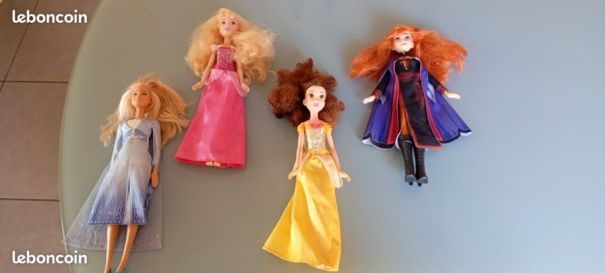 Poupée Barbie Collection – Princesse De Noël 4 (Mattel, Occasion Comme Neuve)