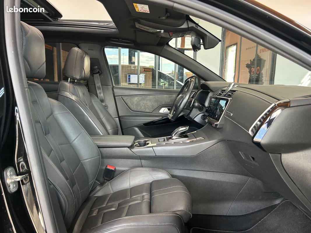 DS DS 7 CROSSBACK E-TENSE 1.6 225 Ch HYBRID Recharge 13.2KWH OPERA BVA - Toit Ouvrant - (image 20)