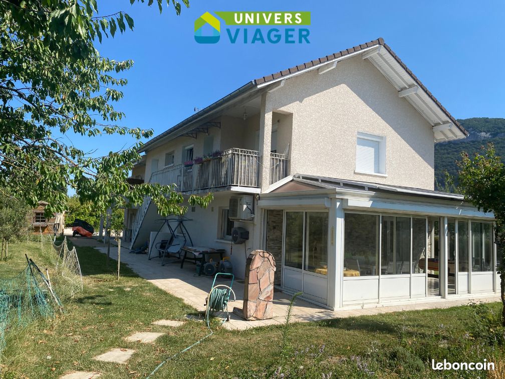 Maison 11 pièces 251 m² · à Sillingy · 251 m² · 721 400 €