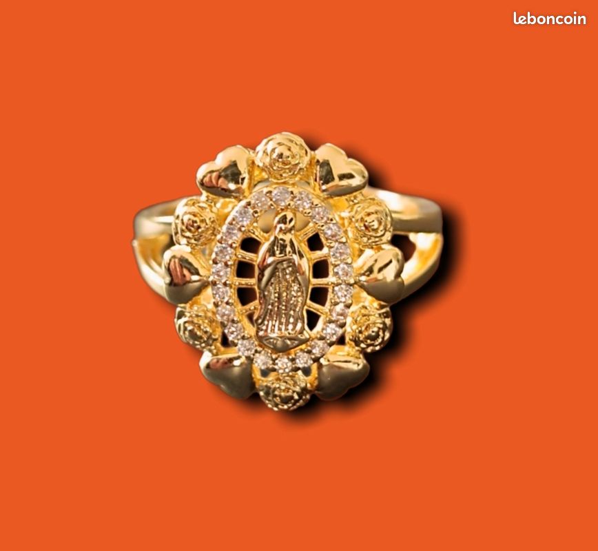 Très belle bague ajustable couleur or Vierge Marie coup de cœur