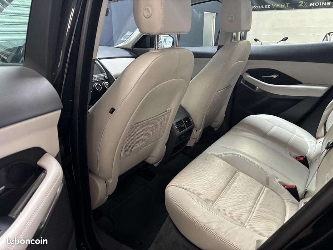 JAGUAR E-PACE D150 - AWD - BVA S PHASE 1 - CARPLAY - Toit ouvrant (image 19)