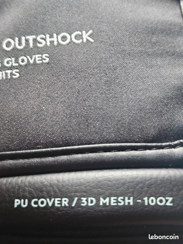 Gants box et protections pour les jambes. Les gants tail 10 -0Z. Et pour les jambes tail L (image 2)