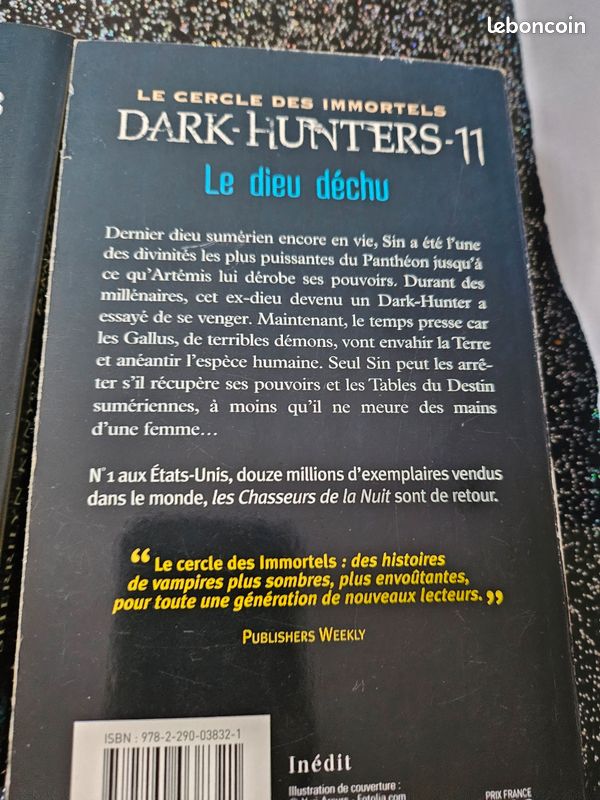 Lot de 5 livres dark hunters (image 4)