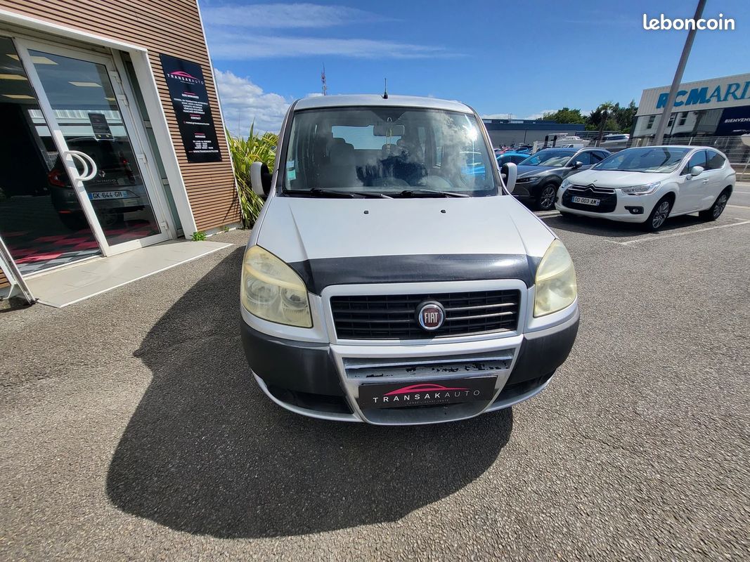 Fiat doblo family 1.9 mjt / 7 places / distri + embrayage + vidange + bougies + vanne egr neuve (image 8)