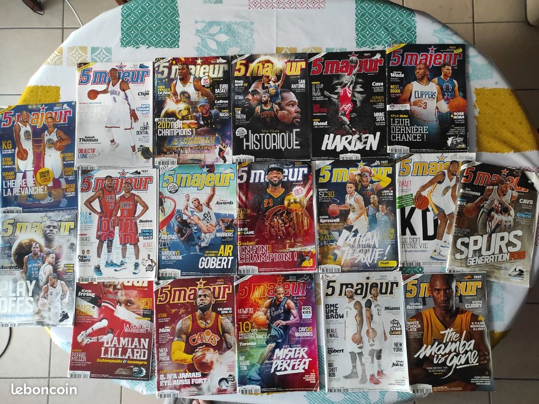 Lot 19 revues magazines "5 majeur" - 2016-2017-Basket NBA - PAS DE VENTE AU DETAIL (image 1)