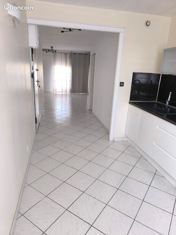 Appartement 3 pièces 67 m² · à Port-de-Bouc · 67 m² · 800 €