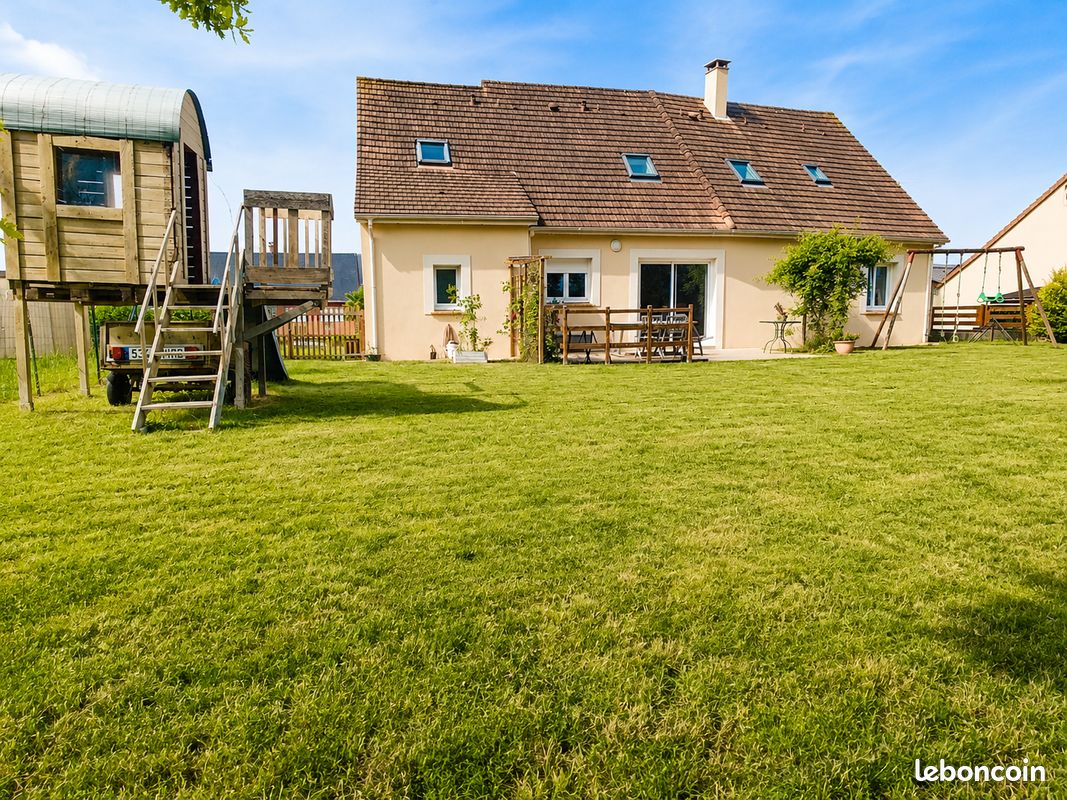 Maison 7 pièces 162 m² · à Joué-en-Charnie · 162 m² · 200 000 €