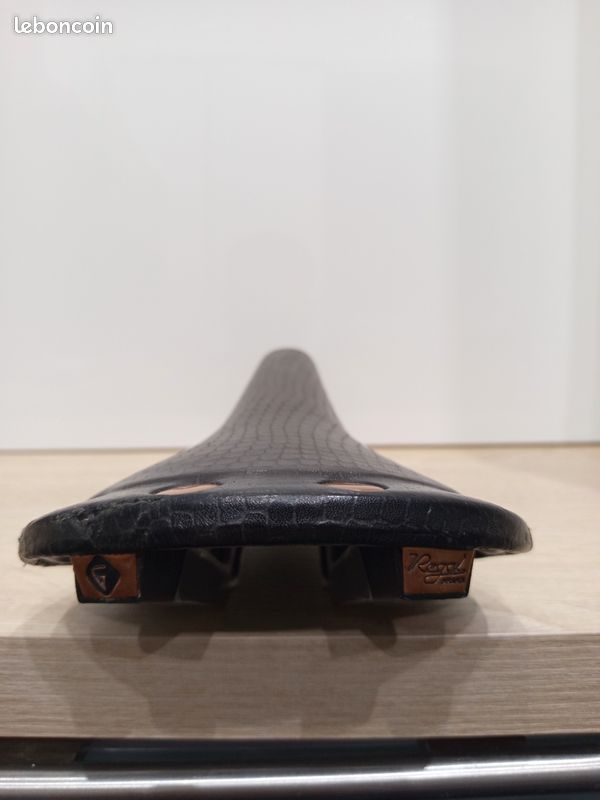 Selle Vélo Course Selle San Marco Regal Girardi Cuir Noire Italie