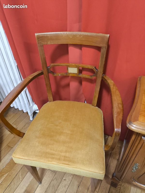 Vieux chaise meuble (image 2)