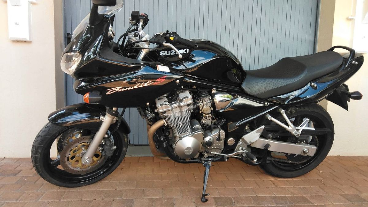 Moto Suzuki Bandit 600 S noir - Motos