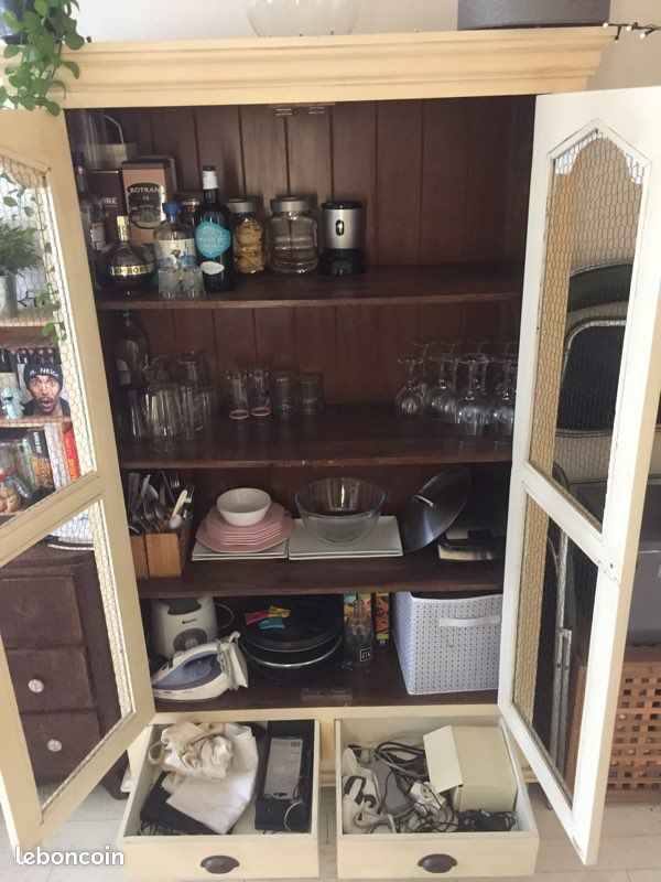Vends super garde manger en bois exotique (image 2)