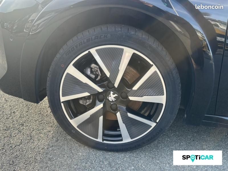 Peugeot 208 e-208 136ch GT (image 11)