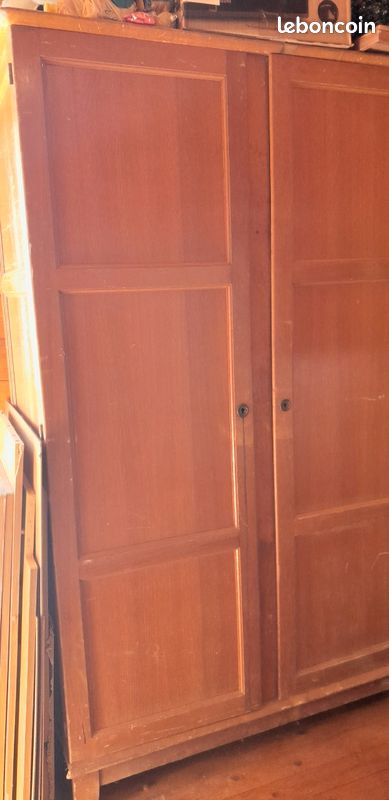 Petite armoire en bois (image 1)