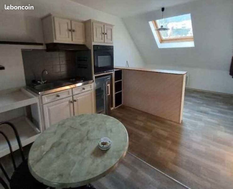Appartement 1 pièce 24 m² · à Segré-en-Anjou Bleu · 24 m² · 290 €