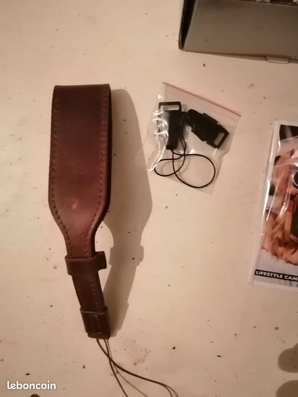 Dragone en cuir véritable neuf (image 1)