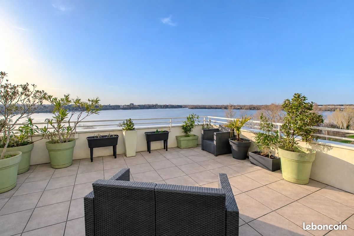 Appartement 5 pièces 108 m² · à Bordeaux · 108 m² · 379 000 €