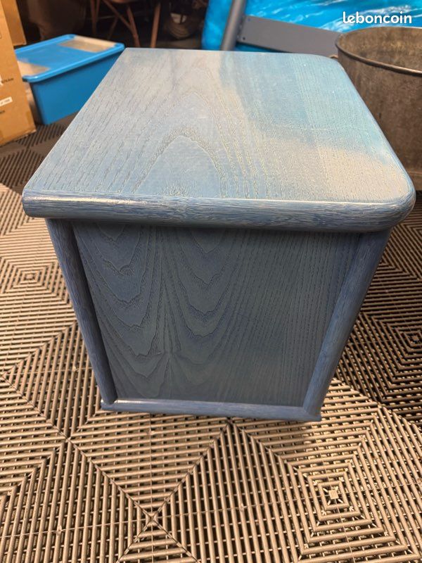 Table de chevet en frêne et cannage teinte bleu ciel « azul azurer » (image 5)