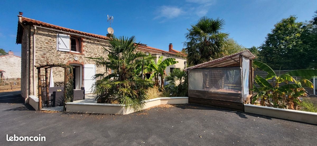 Maison 5 pièces 138 m² · à Chavagnes-en-Paillers · 138 m² · 220 000 €