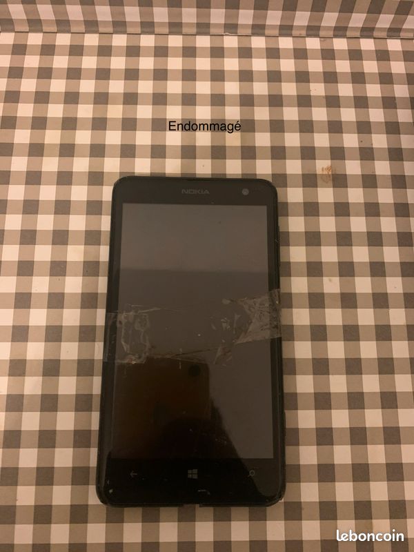 Lot de smartphone + chargeur iPhone 6 (image 3)