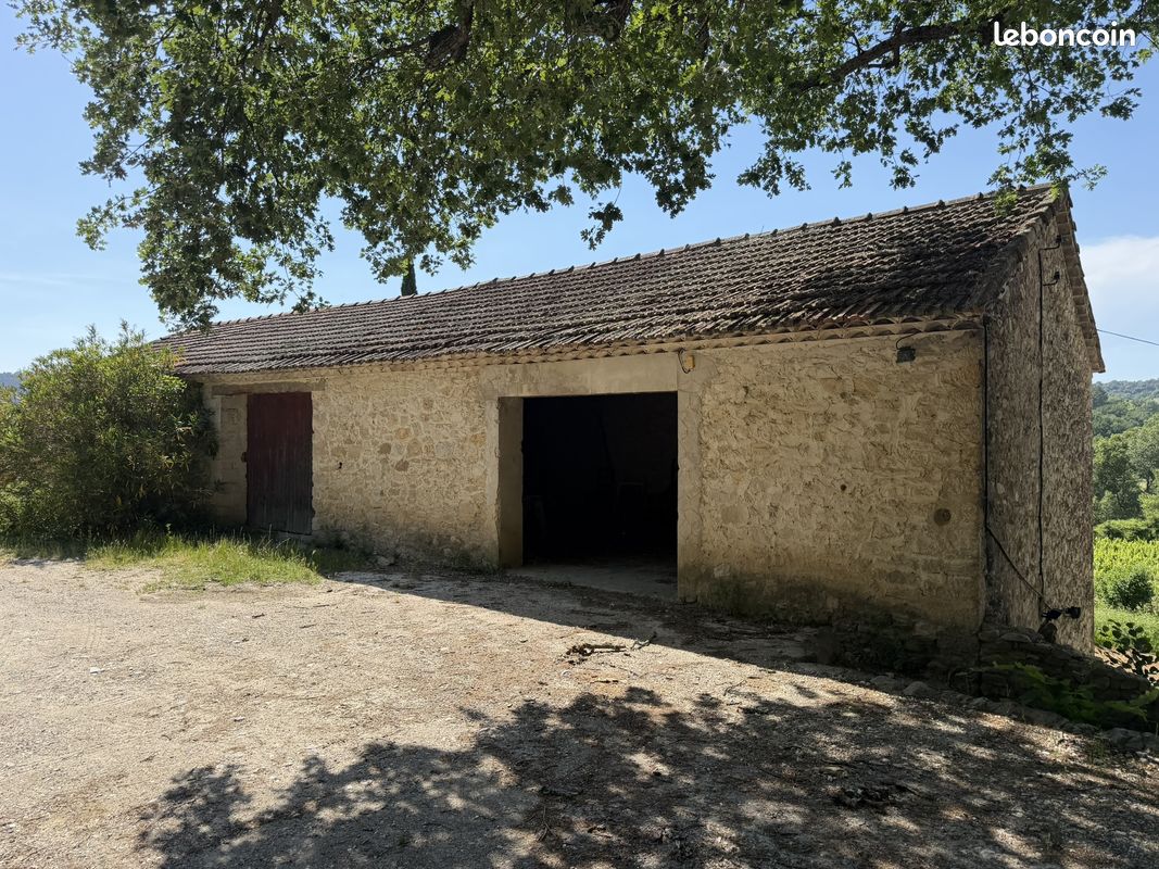 Propriété 9 pièces 190 m² (image 15)
