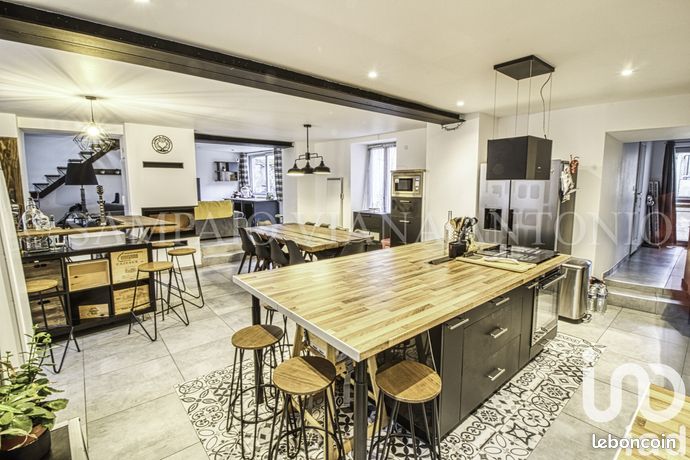 Maison 5 pièces 148 m²
