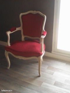 Deux fauteuils rouge style Louis XV (image 2)