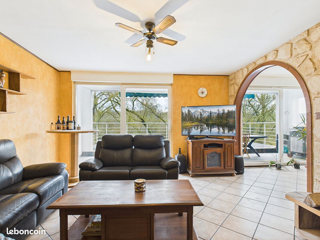 Maison 8 pièces 203 m² · à Bertrange · 203 m² · 467 000 €