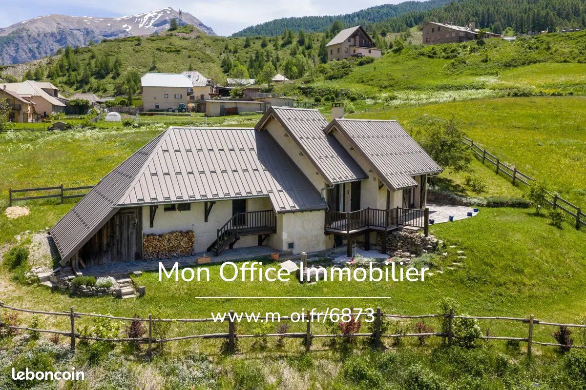 Maison 4 pièces 70 m² · à Crévoux · 70 m² · 345 000 €